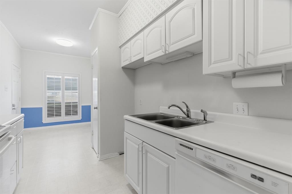 Fountain Royale Orleans W - Residential