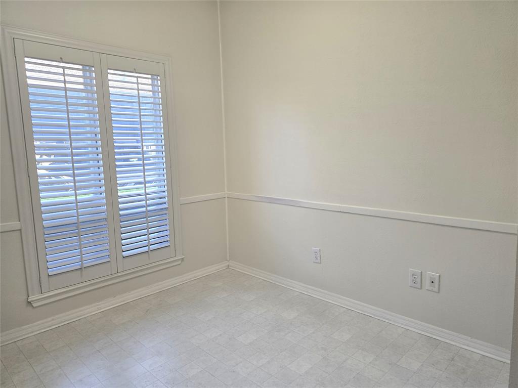 Fountain Royale Orleans W - Residential