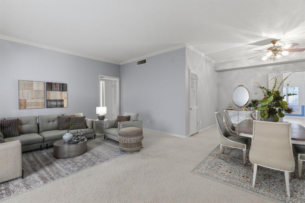 Fountain Royale Orleans W - Residential