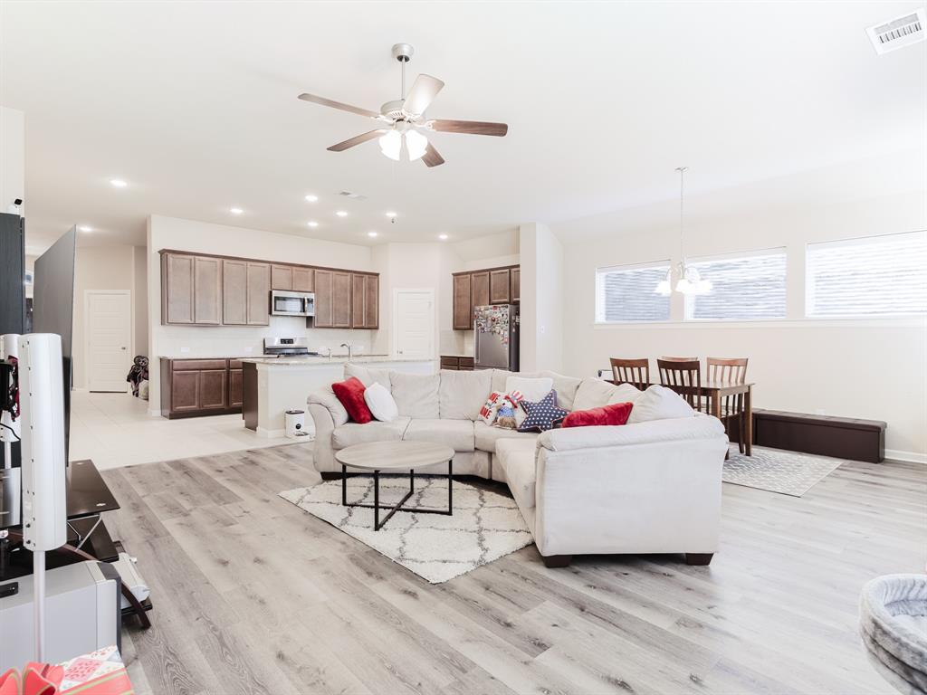 Meadowbrook Place - Residential Lease