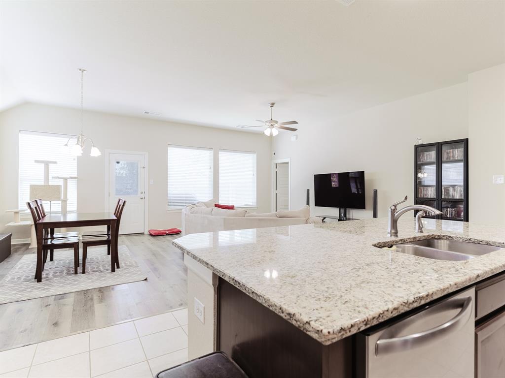 Meadowbrook Place - Residential Lease