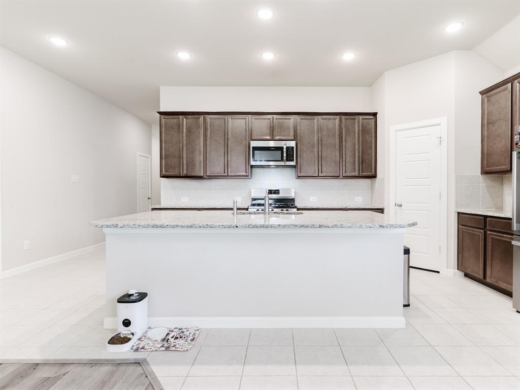 Meadowbrook Place - Residential Lease