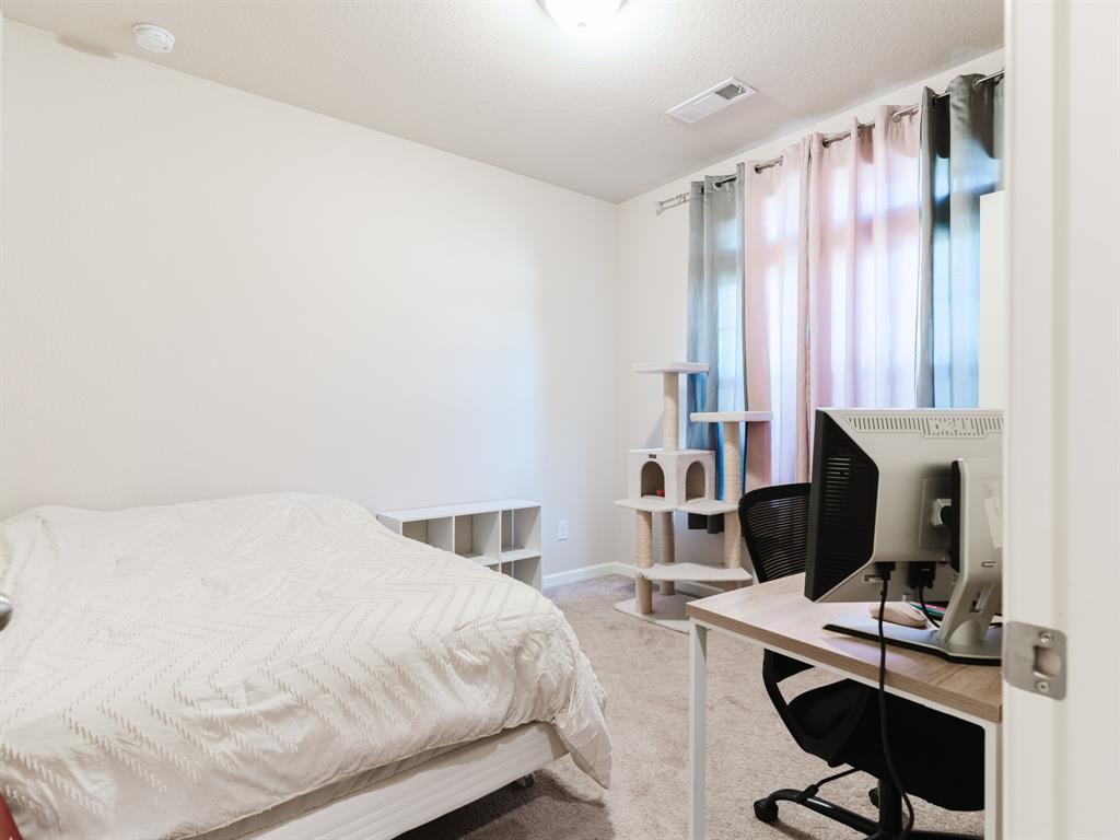 Meadowbrook Place - Residential Lease