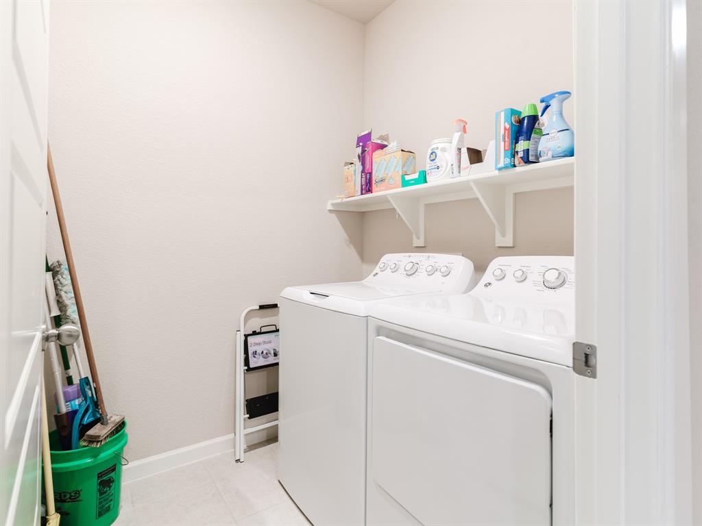 Meadowbrook Place - Residential Lease