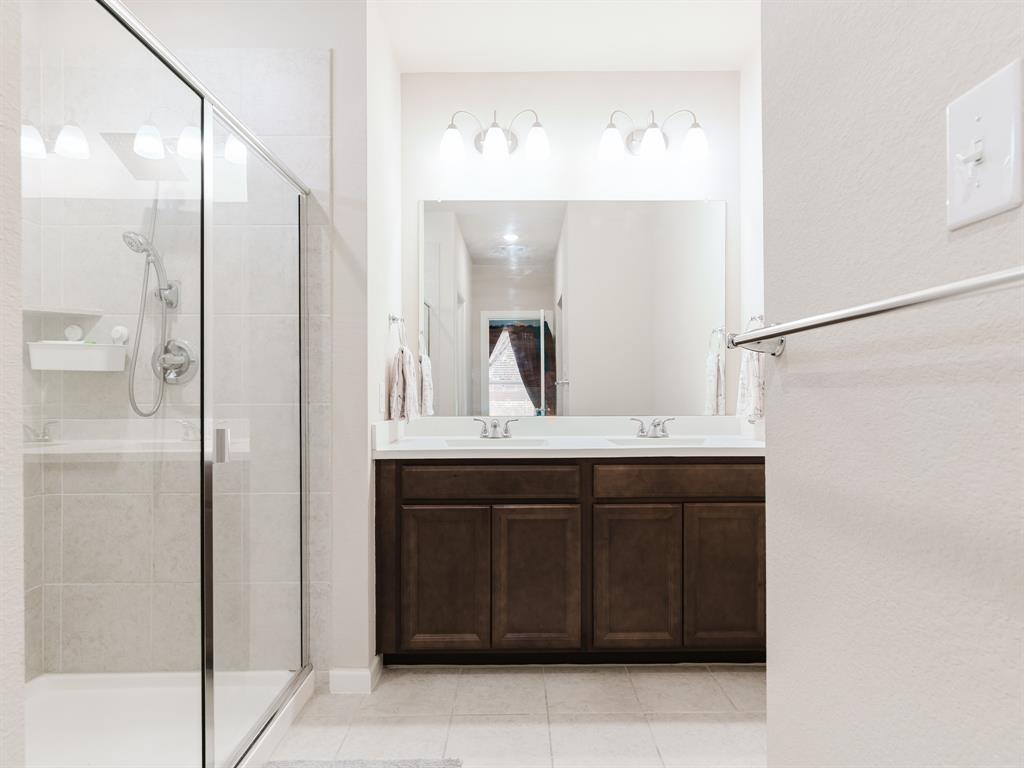 Meadowbrook Place - Residential Lease