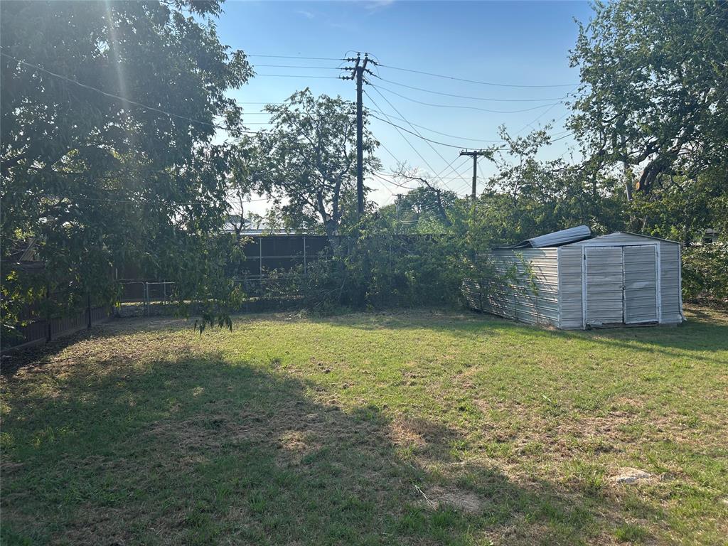 SPRING OAKS 3RD INST - Residential Lease