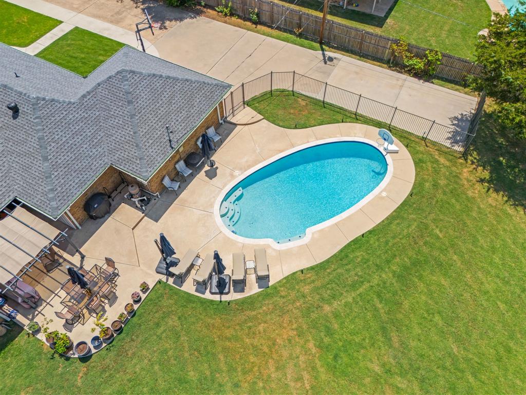 1202 Whispering Lane