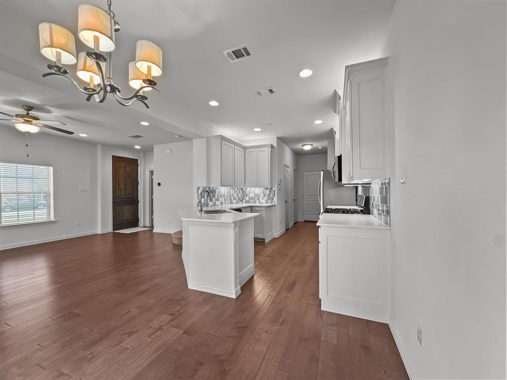 Courts At Sloan Creek - Residential