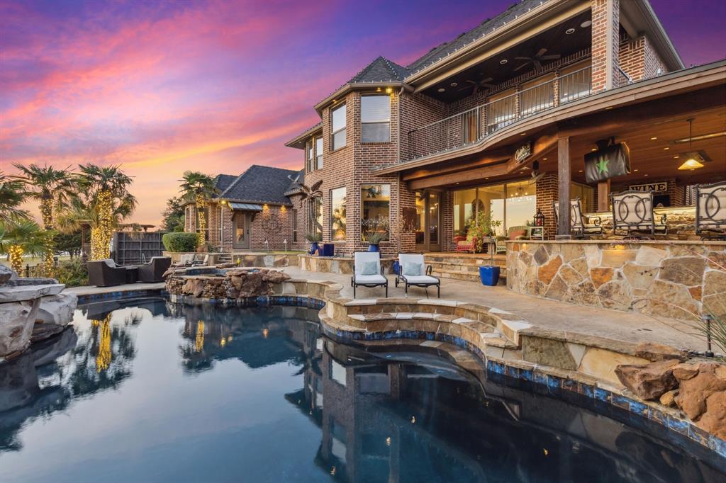 1150 Crestcove Drive