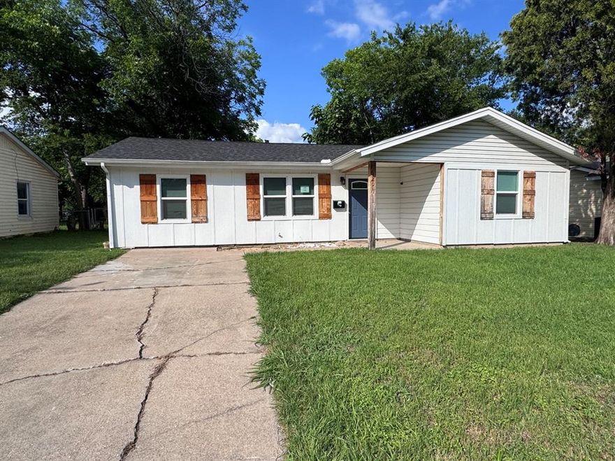 Great price for this single-story wood-siding home featuring a large backyard, a spacious-open floor plan, 3 bedrooms and 1 bath. The kitchen offers white quartz countertops, a large center island, stainless steel appliances.  Dining area measurements were taken from the open area adjacent to the utility area due to the open-concept floor plan.  Brand new carpet was installed in all bedrooms in May 2026. Conveniently located within 1-3 miles from shopping, dining, schools, and major highways. All measurements, square footage, and school information are approximate and should be independently verified. Property is owned by the Secretary of Veterans Affairs and is being sold AS-IS.