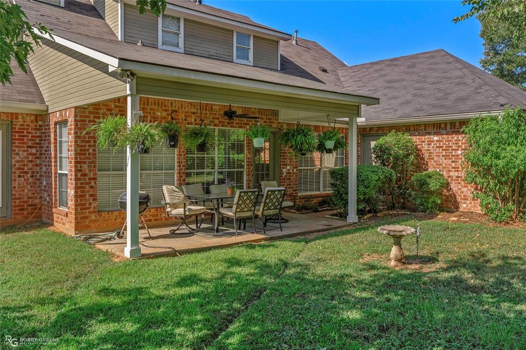 253 Clearwood