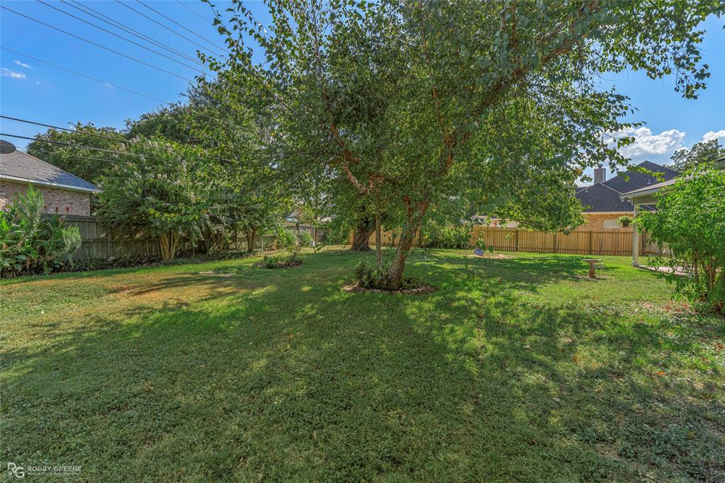 253 Clearwood