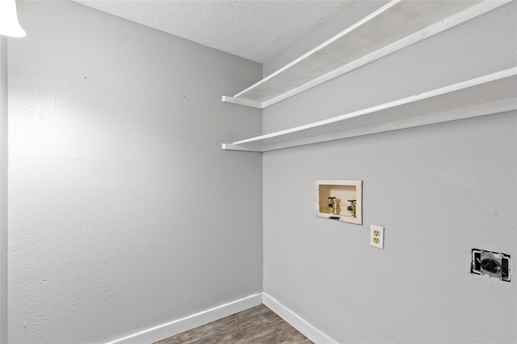 Royal Oaks - Residential