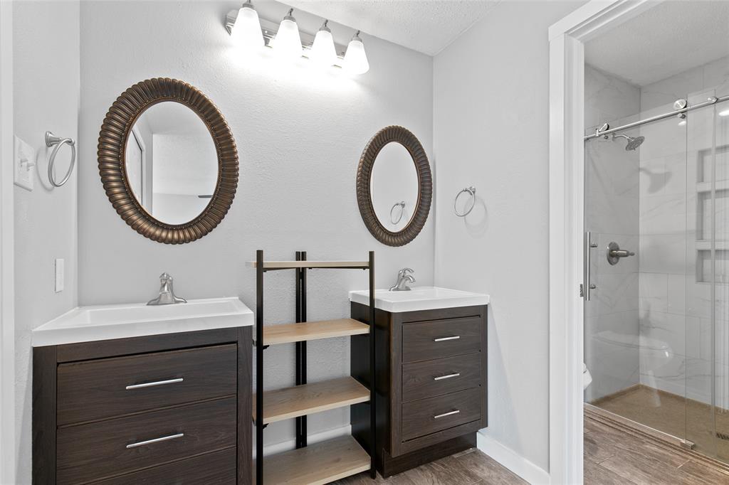 Royal Oaks - Residential