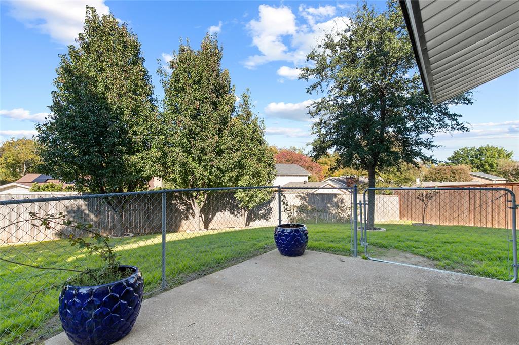 Royal Oaks - Residential