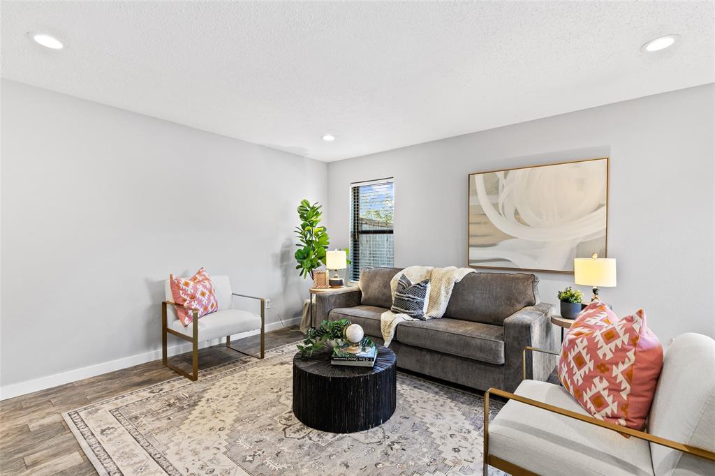 Royal Oaks - Residential