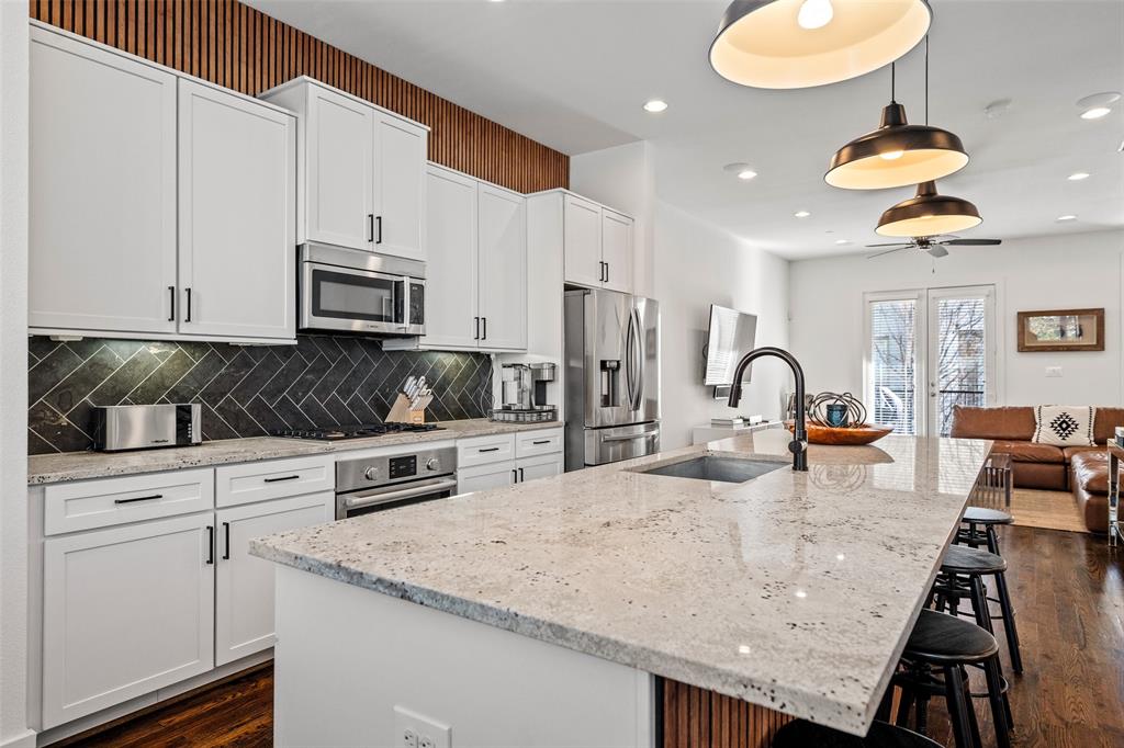 Palo Alto Twnhms Condos Bldg 8 - Residential