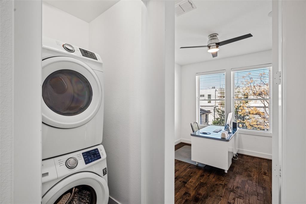 Palo Alto Twnhms Condos Bldg 8 - Residential