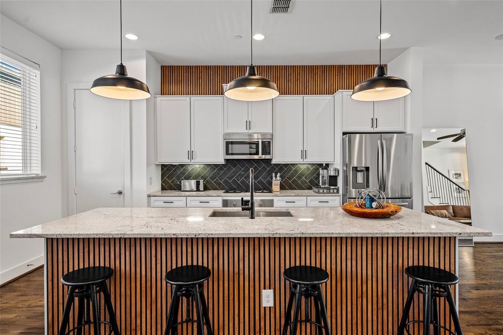 Palo Alto Twnhms Condos Bldg 8 - Residential