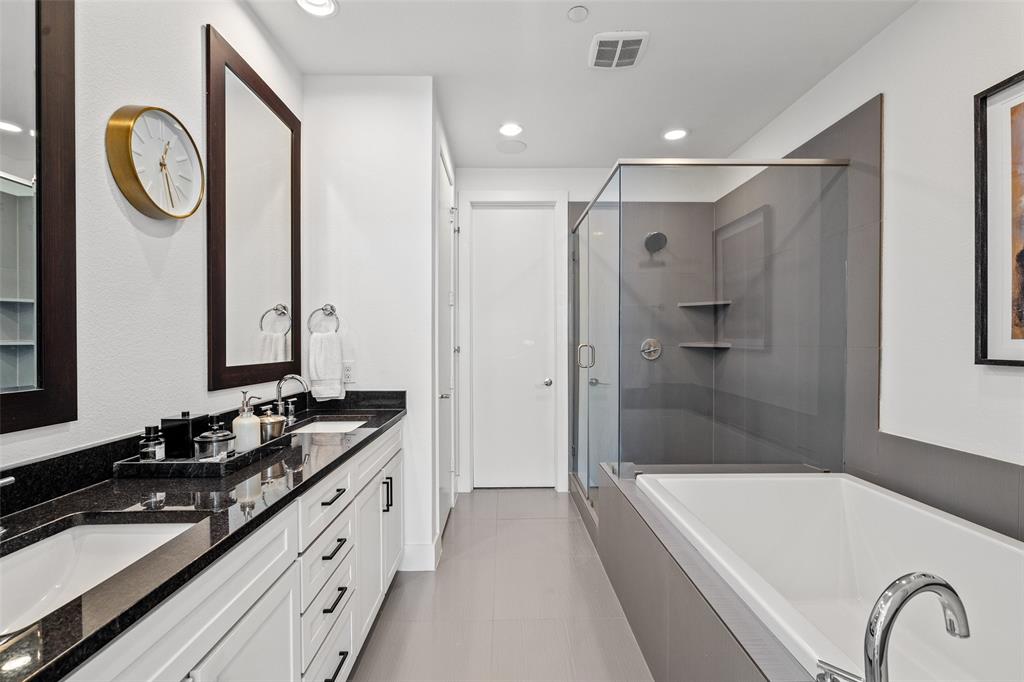 Palo Alto Twnhms Condos Bldg 8 - Residential