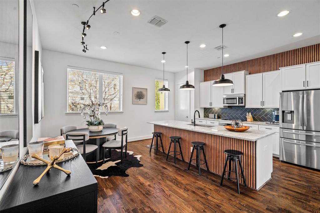 Palo Alto Twnhms Condos Bldg 8 - Residential