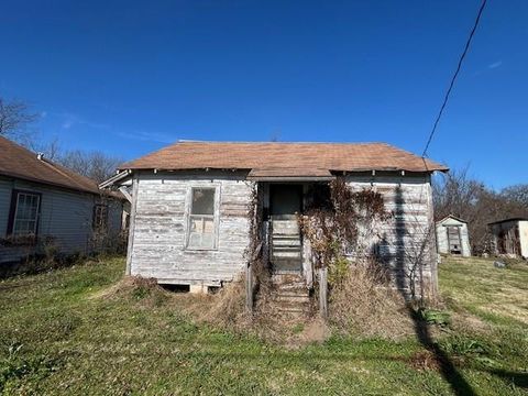 309 Roberts Mexia TX 76667