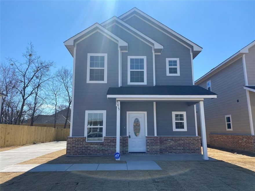 This modern farmhouse has an open design and stylish finishes.  3BR with 2.5BH and 1 car garage with garage door opener.  Kitchen is open to living with large kitchen island and stylish stainless appliances and lots of cabinets, full size utility off kitchen, pantry, miniblinds, and much more.   All bedrooms are upstairs large with walk-in closets.  Long driveway down side of property leading to the garage and nice size backyard with wood fence.