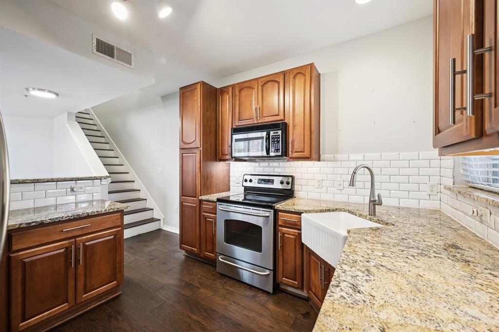 Townhouses of Coppell - Residential