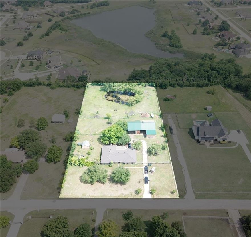 Discover an extraordinary fixer-upper opportunity in McLendon-Chisholm, Rockwall ISD. This 2.34-acre property features a large and deep pond with a dock, a spacious barn, and an underground storm shelter. With 2657 sq ft, 3 beds, 2 baths, a pipe fence, and two large chicken coops, this property offers immense potential. Customize the house's layout, modernize finishes, and enjoy the serene stocked pond. The pipe fence adds charm and security, while the chicken coops offer sustainable living options. Stay safe during severe weather in the underground storm shelter. Located in a renowned school district, McLendon-Chisholm combines a community atmosphere with convenient amenities. Embrace this opportunity and create your dream home!