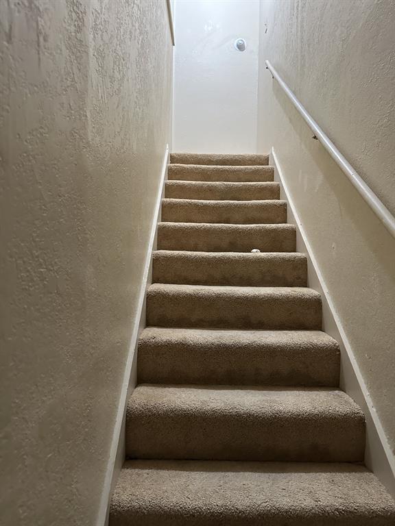 Hillside Add Condo - Residential