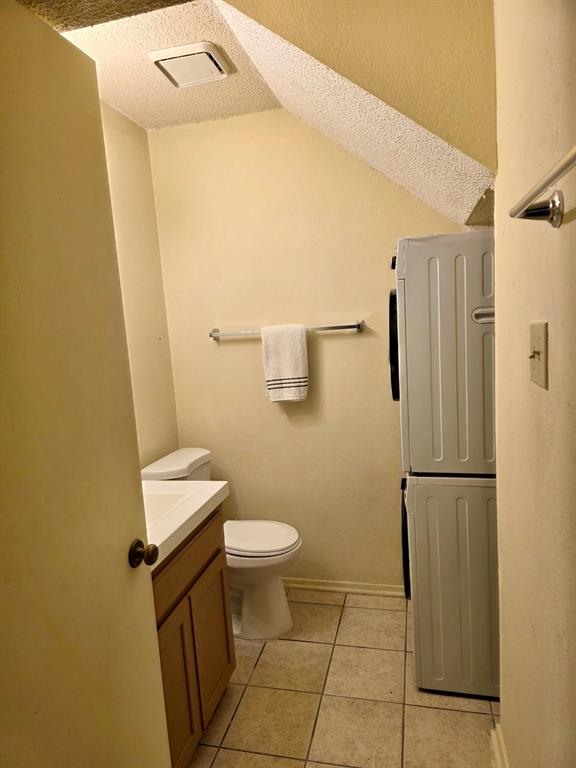 Hillside Add Condo - Residential