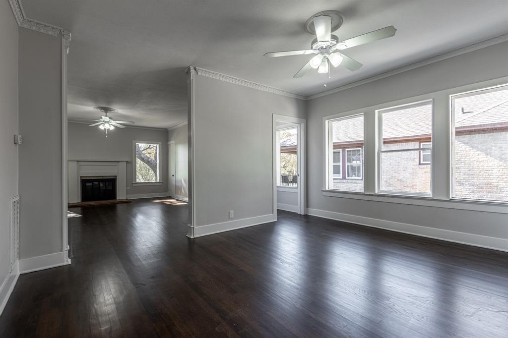 North Oak Lawn - Residential Lease