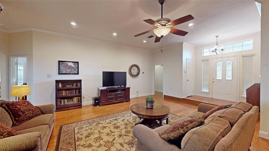 5321 Valleydale Drive