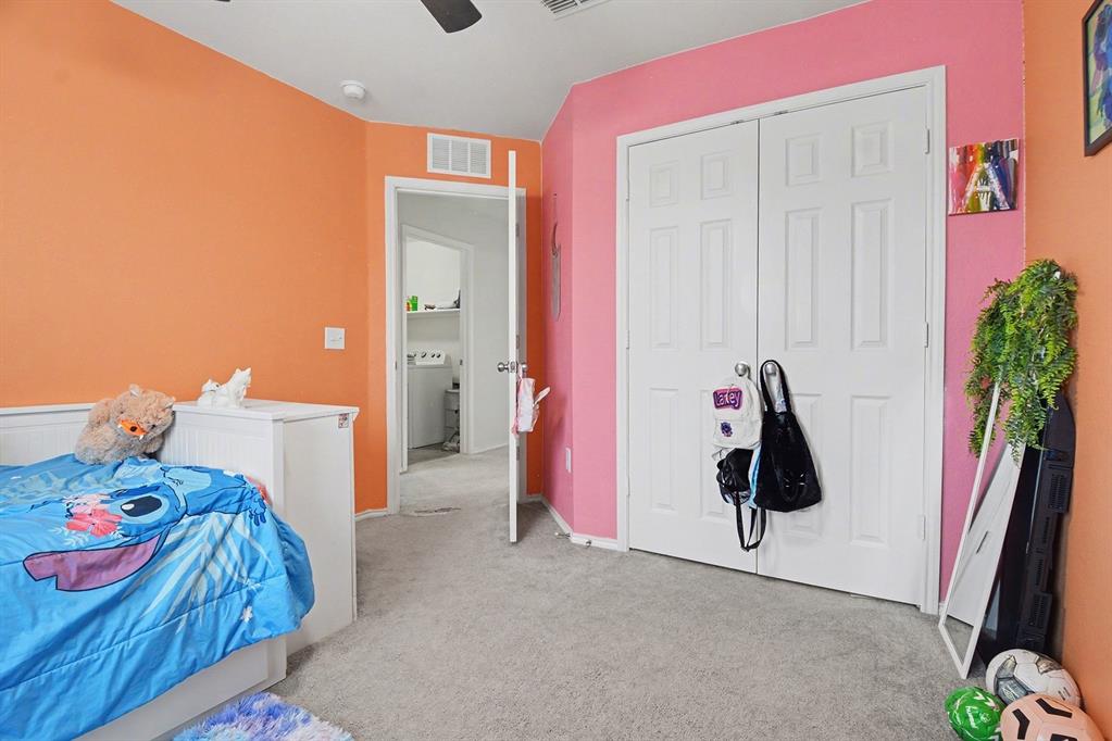 OAKBROOK - Residential