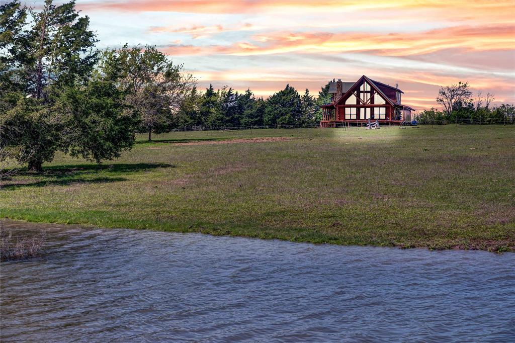 View Bonham, TX 75418 house
