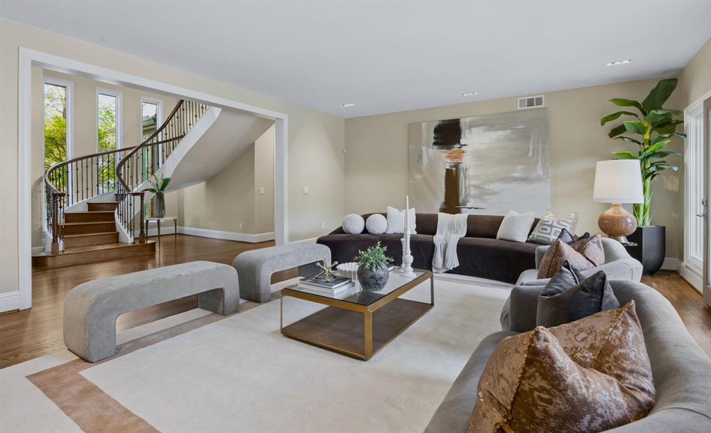 6415 Forestshire Drive