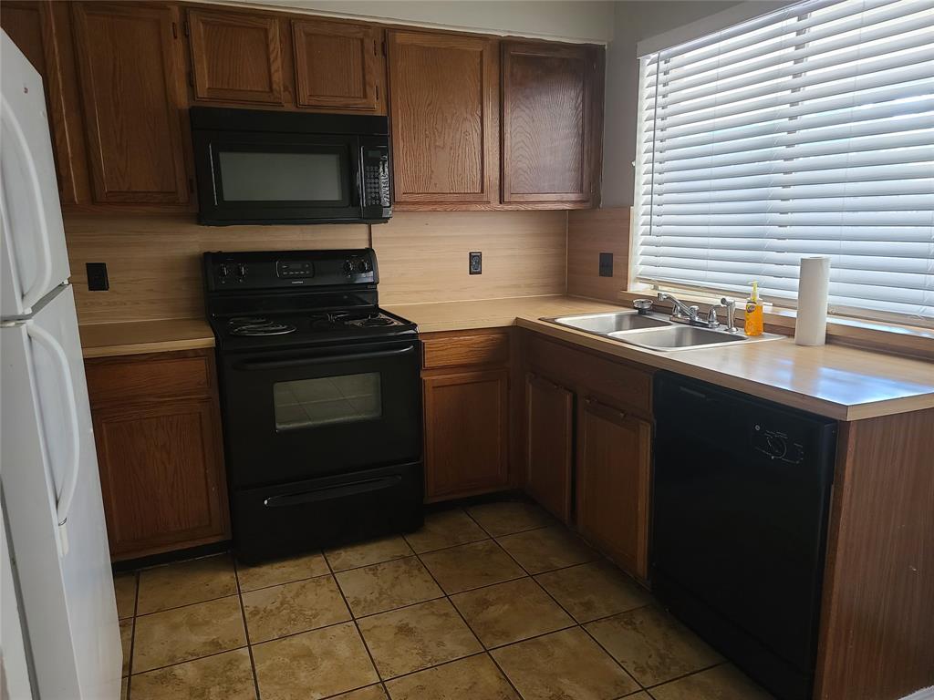 The Meadows - Residential Lease