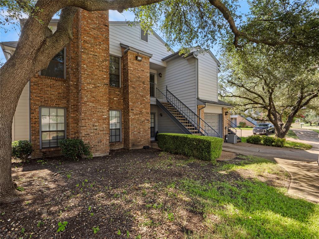 Townbluff Condo - Residential