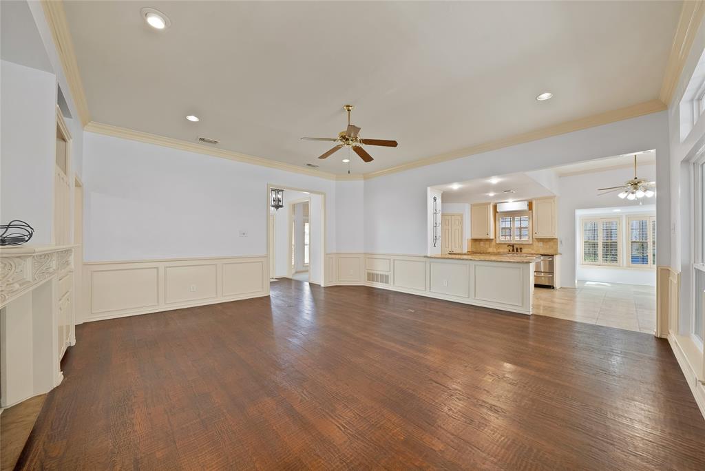 Woodland Hills Grapevine - Residential