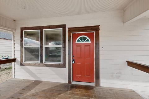 1315 E Arlington Avenue Fort Worth TX 76104