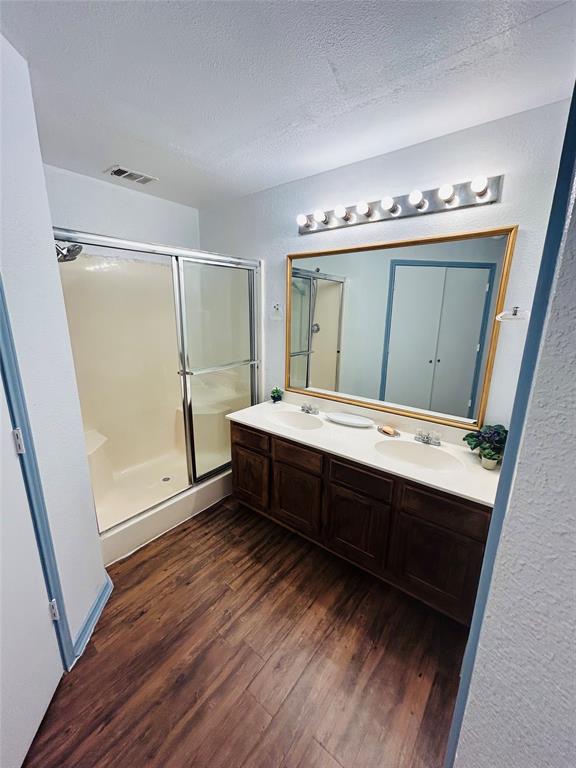 The Crest - Residential