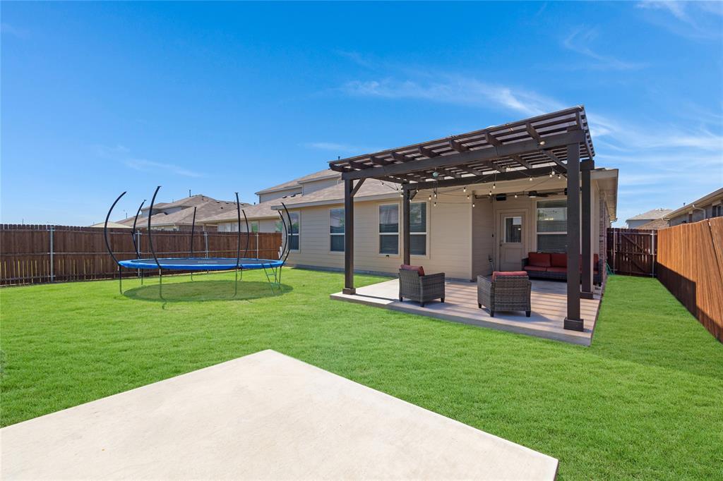 TRAILS OF ELIZABETH CREEK - Residential