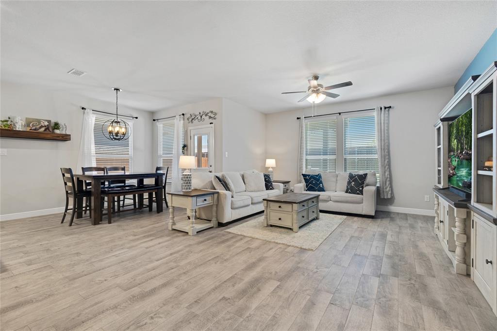 TRAILS OF ELIZABETH CREEK - Residential