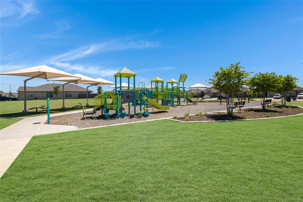 TRAILS OF ELIZABETH CREEK - Residential