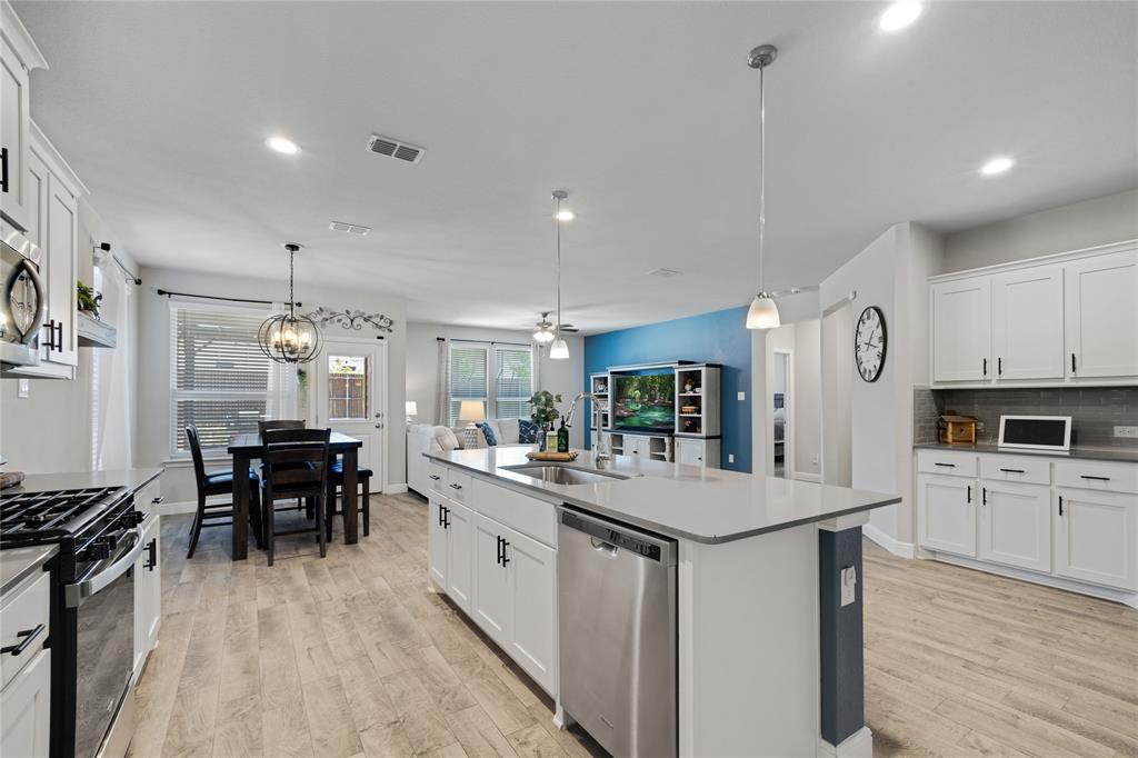 TRAILS OF ELIZABETH CREEK - Residential