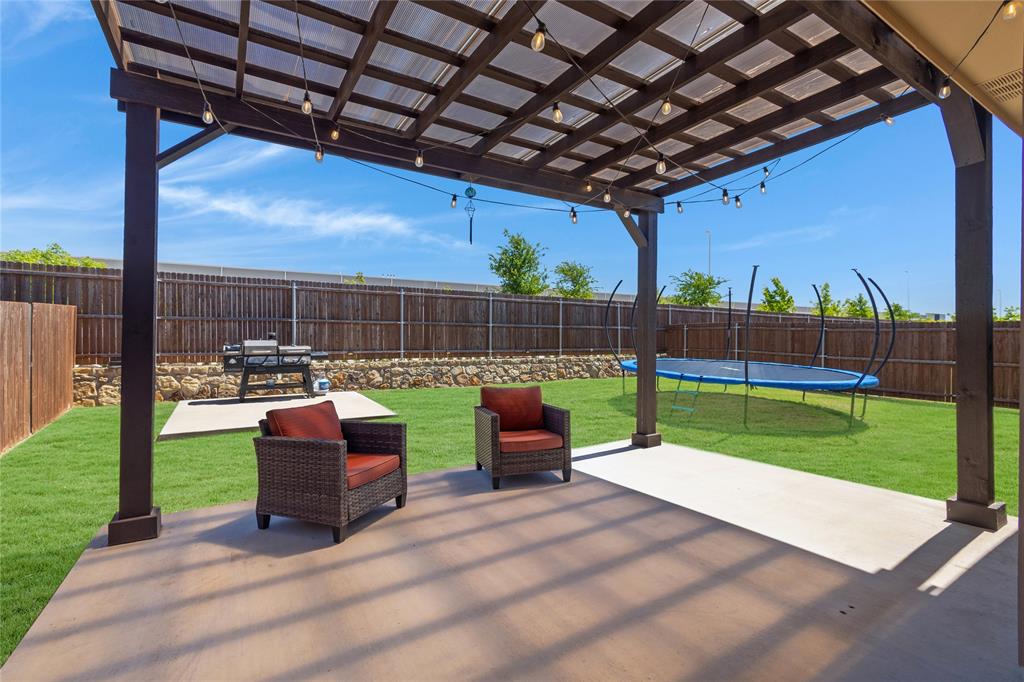 TRAILS OF ELIZABETH CREEK - Residential