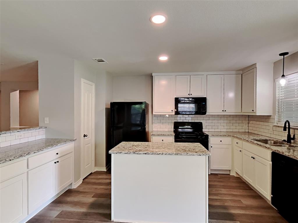 Photo of 2161 Lone Pecan Drive, Mesquite, TX 75181 (MLS # 21335118)