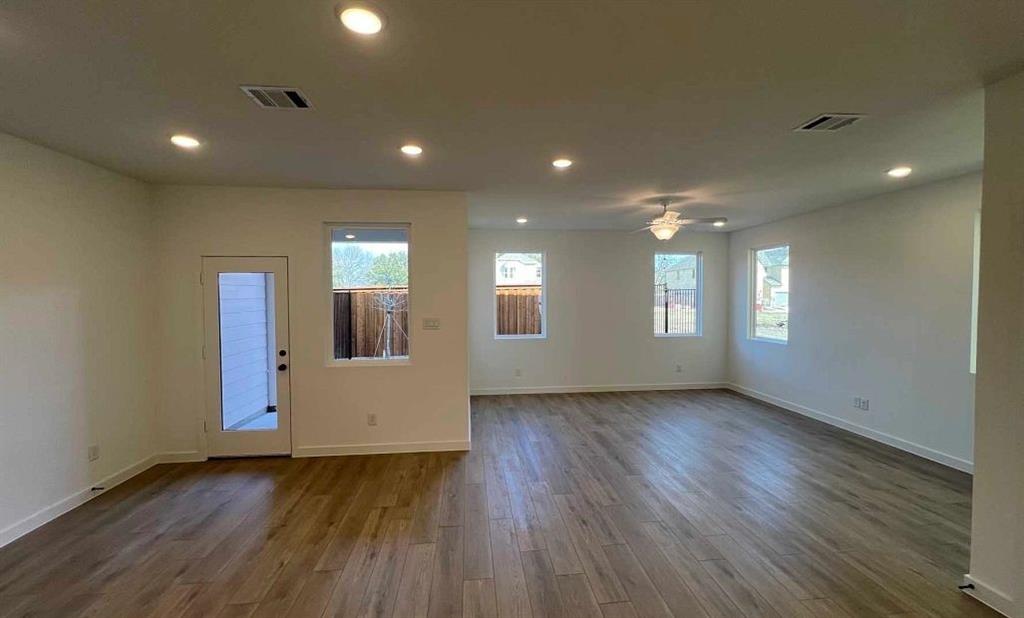 Sereno Oaks at Buckner Terrace - Residential