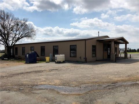 Tiny photo for 1019 & 1000 SpringHill Road, Aubrey, TX 76227 (MLS # 20950259)