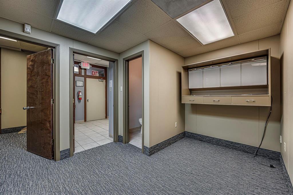 J Douthett - Commercial Lease